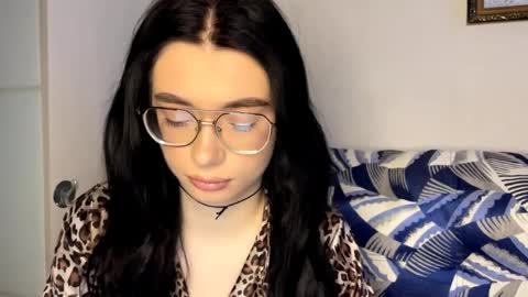 Snapshot of shellierosenau chatting on 04-09-26, 03:17 Alice online show from 04-09-26, 03:17