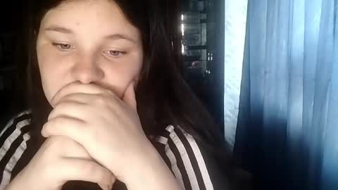 Snapshot of shellydiffley chatting on 06-09-26, 02:17 Shelly online show from 06-09-26, 02:17