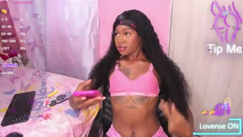 Snapshot of shenielxxx chatting on 05-21-26, 02:46 shenielxxx online show from 05-21-26, 02:46