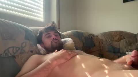 Snapshot of shenjungle1 chatting on 09-14-25, 02:05 shenjungle1 online show from 09-14-25, 02:05