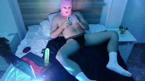 Snapshot of sheny_y chatting on 05-11-26, 05:32 sheny_y online show from 05-11-26, 05:32