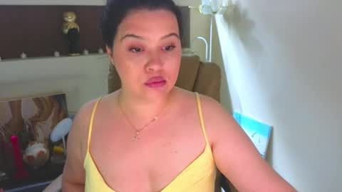 Snapshot of sherbru chatting on 05-25-26, 12:49 Sher online show from 05-25-26, 12:49