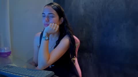 .. Sherilk .. online show from 01-06-25, 10:35