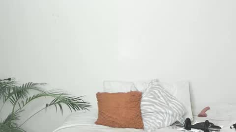 Sherlyn Adams online show from 02-16-25, 01:47