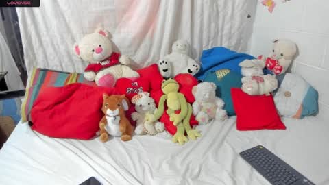  Maria Saenz online show from 01-02-25, 10:55