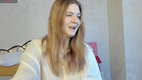 Snapshot of sherritate chatting on 12-18-25, 01:22 Sherri online show from 12-18-25, 01:22