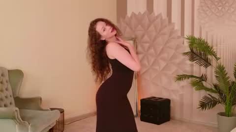 Snapshot of sherry_wheeler chatting on 07-25-26, 05:38 Anna online show from 07-25-26, 05:38