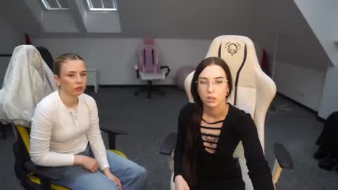 Snapshot of sheryl_elegance chatting on 09-16-25, 10:16 Sheryl online show from 09-16-25, 10:16