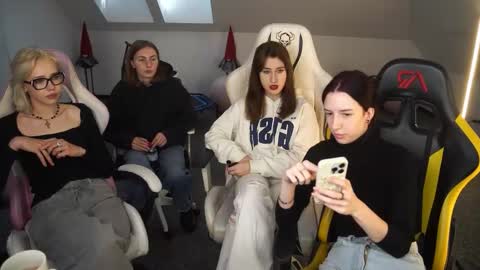 Snapshot of sheryl_elegance chatting on 10-14-25, 10:38 Sheryl online show from 10-14-25, 10:38