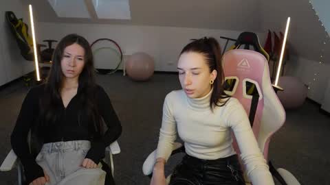 Snapshot of sheryl_elegance chatting on 11-13-25, 11:20 Sheryl online show from 11-13-25, 11:20