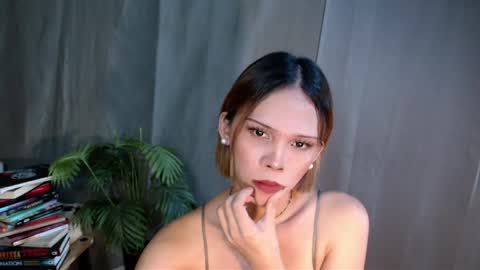 Lana But you can spell it backwards online show from 04-08-26, 05:51