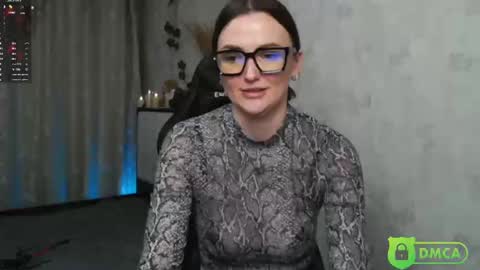 Snapshot of sheslike_firstlove chatting on 02-11-25, 04:24 Vanessa online show from 02-11-25, 04:24