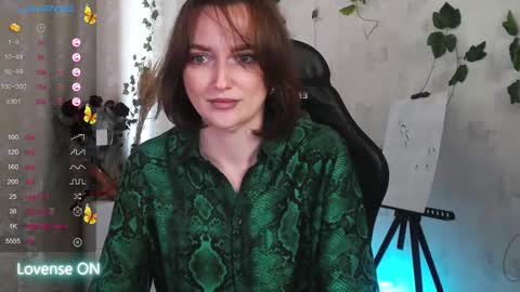 Snapshot of sheslike_firstlove chatting on 10-01-25, 11:38 Vanessa online show from 10-01-25, 11:38