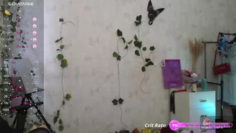 Snapshot of sheslike_firstlove chatting on 10-06-25, 10:45 Vanessa online show from 10-06-25, 10:45