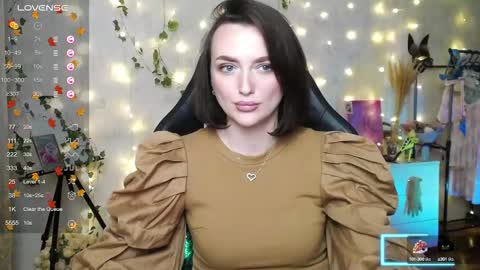 Snapshot of sheslike_firstlove chatting on 10-11-25, 03:21 Vanessa online show from 10-11-25, 03:21