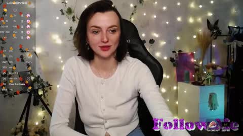 Snapshot of sheslike_firstlove chatting on 10-13-25, 07:08 Vanessa online show from 10-13-25, 07:08