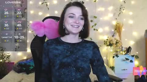 Snapshot of sheslike_firstlove chatting on 11-10-25, 11:42 Vanessa online show from 11-10-25, 11:42