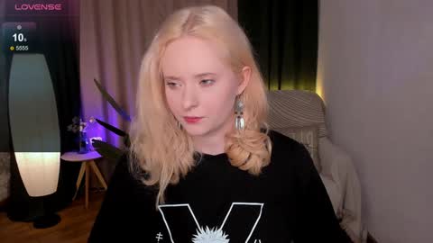 Hello guys my name is Aemilia online show from 02-05-25, 12:06