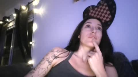 peachy online show from 07-23-26, 04:21