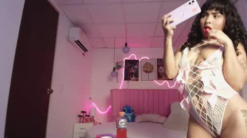 sheyla_vegas online show from 10-28-25, 03:43