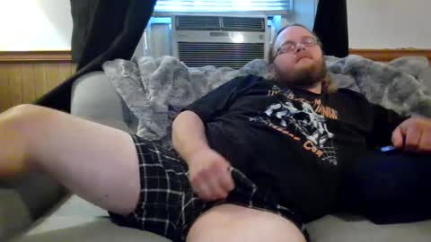 Snapshot of shifty885 chatting on 09-25-25, 10:46 shifty885 online show from 09-25-25, 10:46