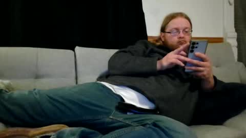 Snapshot of shifty885 chatting on 11-16-25, 01:55 shifty885 online show from 11-16-25, 01:55