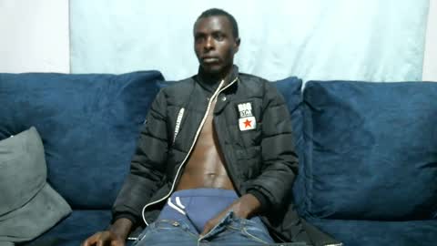 Snapshot of shikwekwe chatting on 01-25-25, 10:18 Collorewamadeals online show from 01-25-25, 10:18