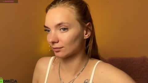 Snapshot of shinelikea_diamond chatting on 05-04-26, 06:37 Alexis online show from 05-04-26, 06:37
