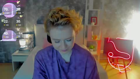 Snapshot of shiny_lisss chatting on 05-14-26, 01:45 Lisa online show from 05-14-26, 01:45