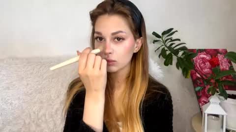 Snapshot of shirleepoma chatting on 04-21-26, 03:57 Joli online show from 04-21-26, 03:57