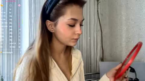 Snapshot of shirleepoma chatting on 05-06-26, 06:30 Joli online show from 05-06-26, 06:30
