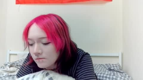 Luna online show from 02-15-26, 04:25