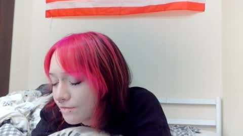 Luna online show from 02-17-26, 08:04