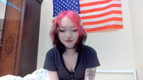 Luna online show from 02-25-26, 08:40