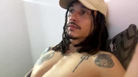 -- online show from 01-10-26, 07:21