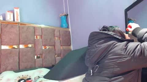 Shizuka online show from 12-16-25, 03:55