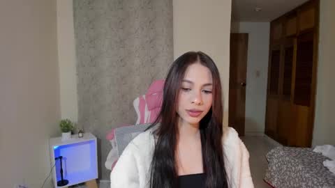  kendal  online show from 02-14-25, 01:40