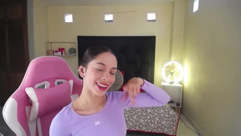  kendal  online show from 10-28-25, 12:41