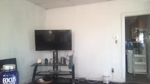 Snapshot of shockingtitz chatting on 03-24-26, 08:58 spanish princess online show from 03-24-26, 08:58