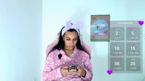 Snapshot of shopiaa_m chatting on 06-02-26, 01:29 Sophia ONLYFANS online show from 06-02-26, 01:29