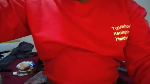 Snapshot of shortandsweete chatting on 09-16-25, 05:25 shawry online show from 09-16-25, 05:25