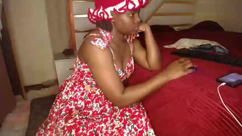 Snapshot of shortandsweete chatting on 10-26-25, 05:52 shawry online show from 10-26-25, 05:52