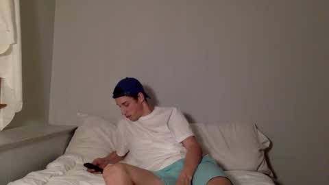 Snapshot of shortiesn40s chatting on 10-07-25, 04:20 shortiesn40s online show from 10-07-25, 04:20