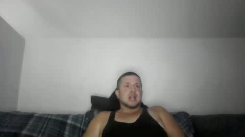 Snapshot of shortmel chatting on 10-15-25, 06:35 shortmel online show from 10-15-25, 06:35