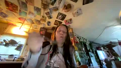 Snapshot of shorty920505 chatting on 10-23-25, 09:35 shorty920505 online show from 10-23-25, 09:35