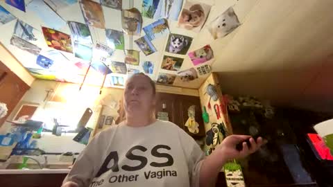 Snapshot of shorty920505 chatting on 10-29-25, 10:44 shorty920505 online show from 10-29-25, 10:44