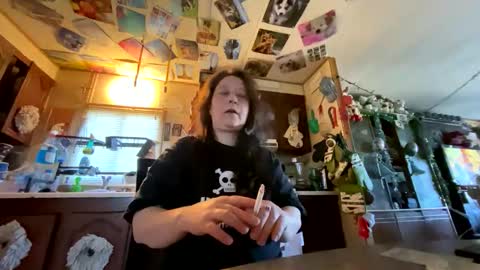 Snapshot of shorty920505 chatting on 11-03-25, 07:37 shorty920505 online show from 11-03-25, 07:37