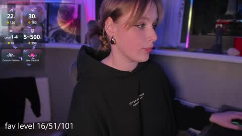 Snapshot of shorty_di chatting on 10-08-25, 05:32 Diana online show from 10-08-25, 05:32