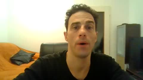 Snapshot of showherenow chatting on 01-18-26, 07:23 showherenow online show from 01-18-26, 07:23