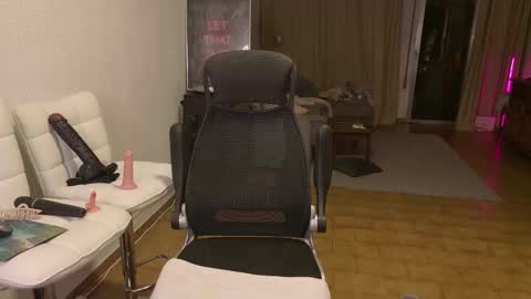 Mimi   online show from 11-09-25, 07:56